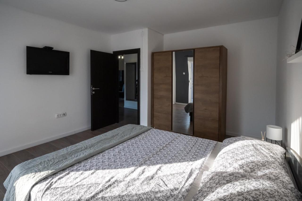 Hedonist Apartment 시베니크 외부 사진
