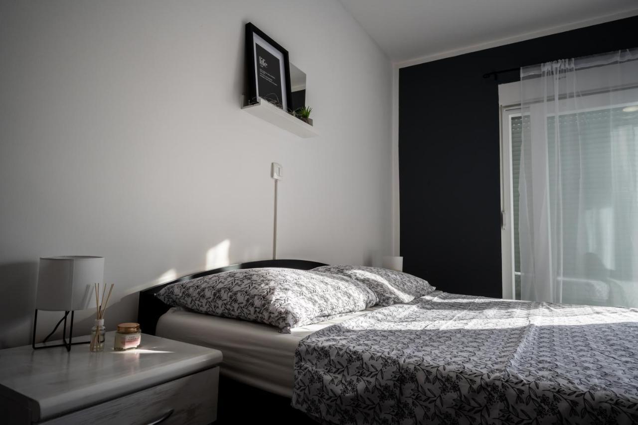 Hedonist Apartment 시베니크 외부 사진