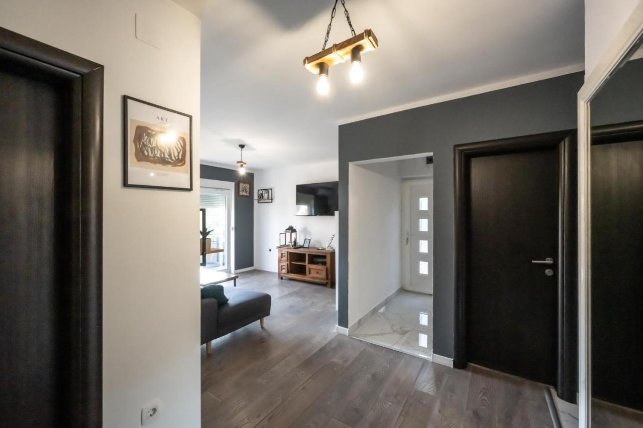 Hedonist Apartment 시베니크 외부 사진