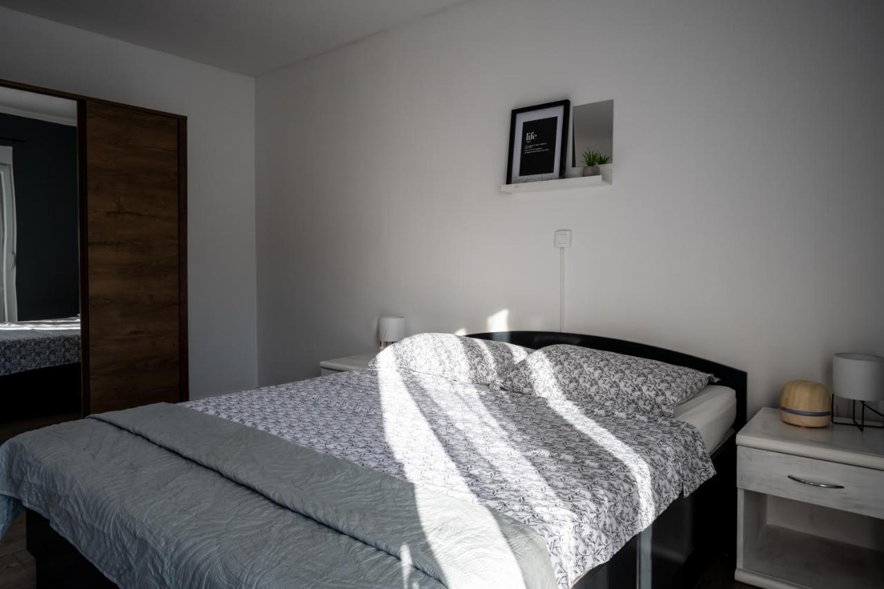 Hedonist Apartment 시베니크 외부 사진